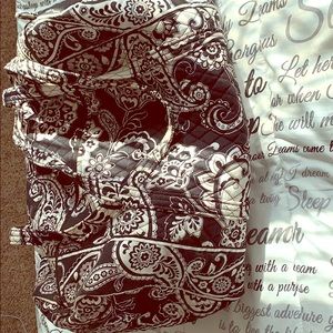 Black and white pattern Vera Bradley duffel bag